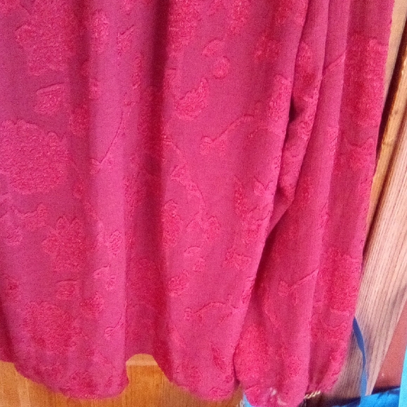 Elegant Pink Blouse - Picture 12 of 12